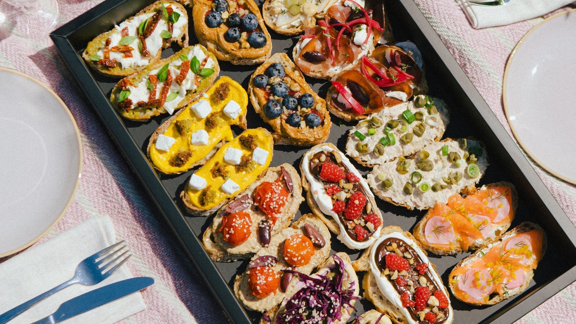 KLEINE BRÖTCHEN FÜR DEN GROSSEN HUNGER – DIE EINEN NOCH GRÖSSEREN UNTERSCHIED MACHEN.