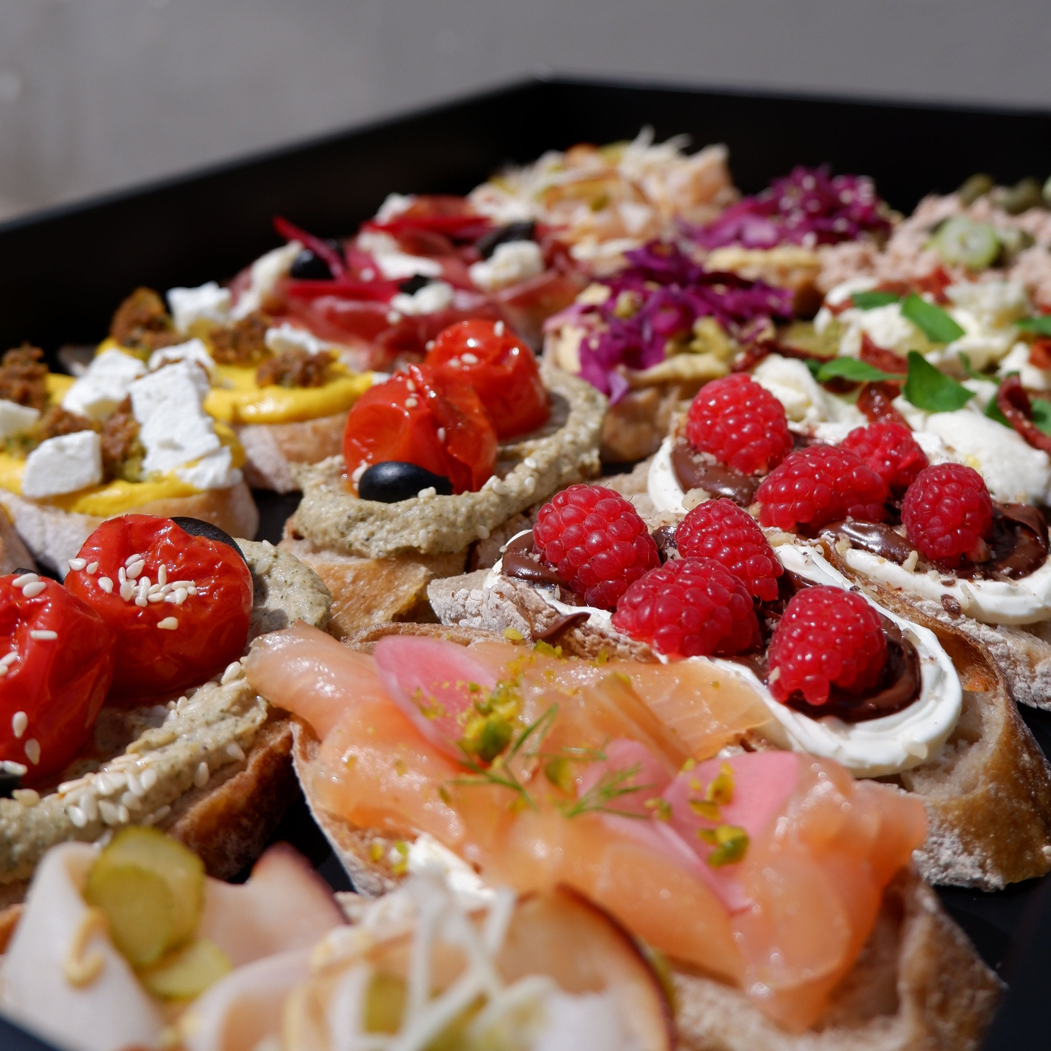 Gemischte Brötchen-Box