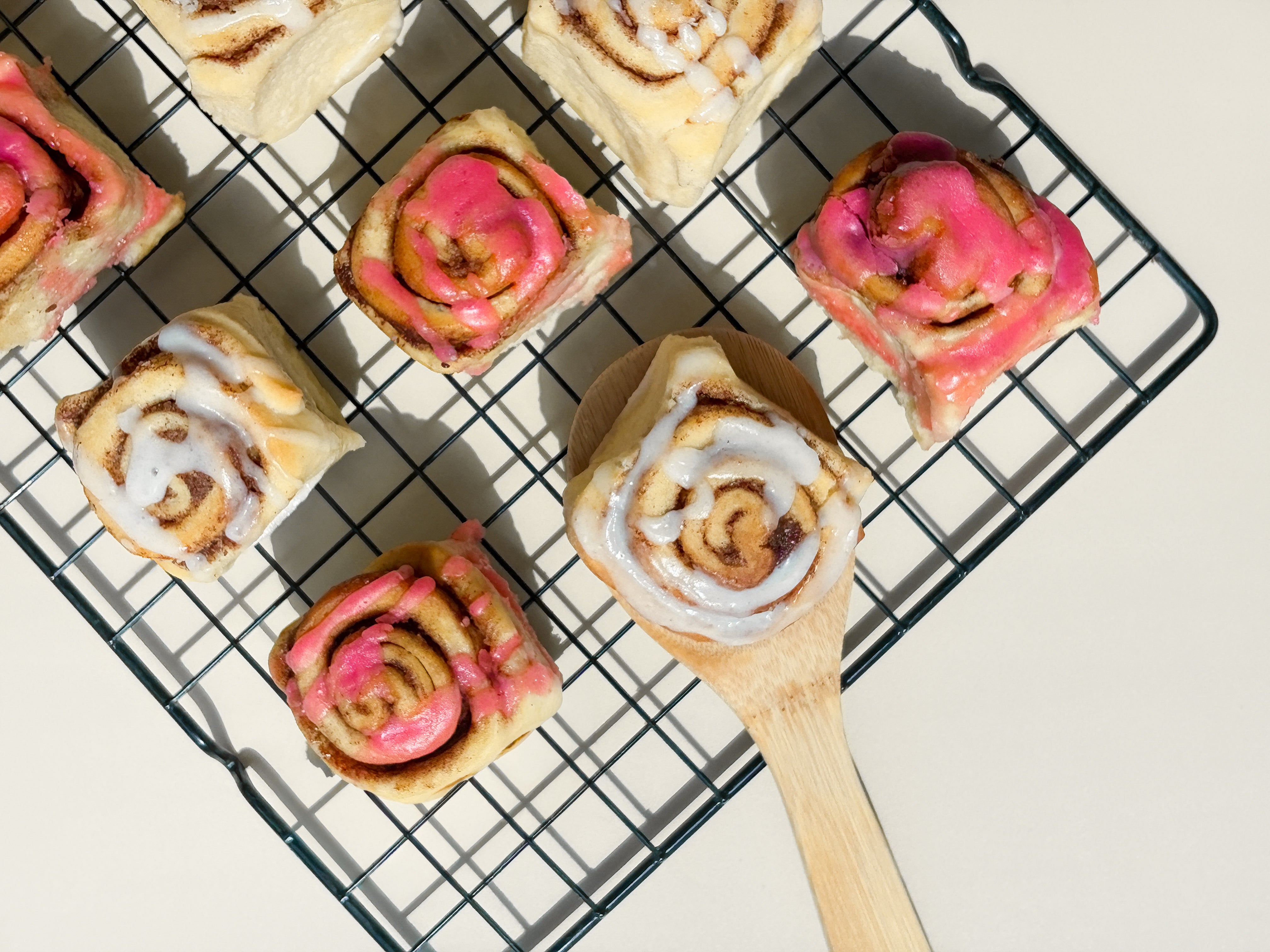 flaumige Zimtschnecken VEGAN (8 Stk.)