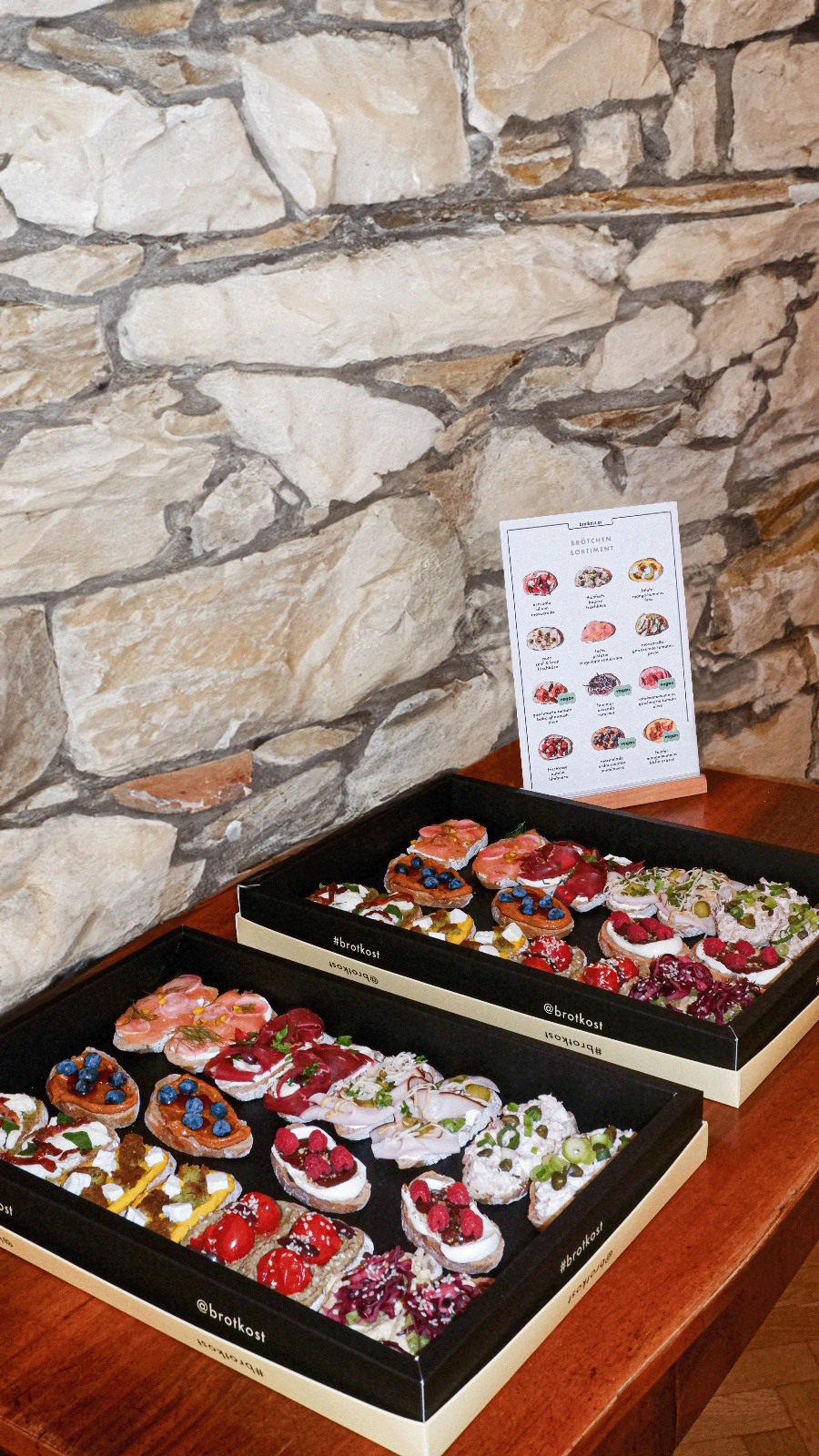 header_mobile broetchen catering